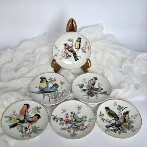 BIRDS! Set of 6 Vintage Bird Wall Plates – Mini Bird Plates with gold rim JAPAN